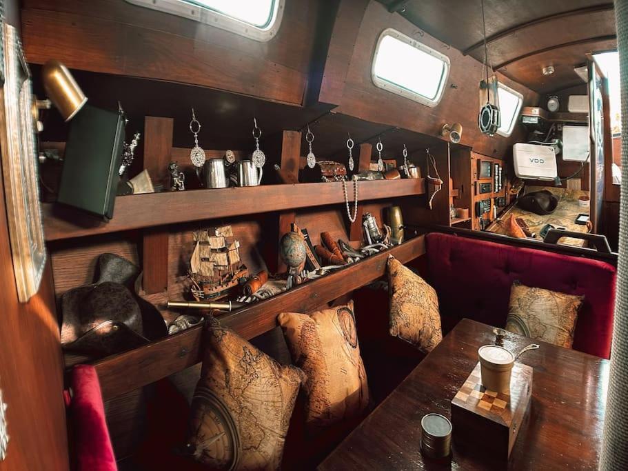 The Captains Locker - 30Ft Yacht San Miguel de Abona Extérieur photo