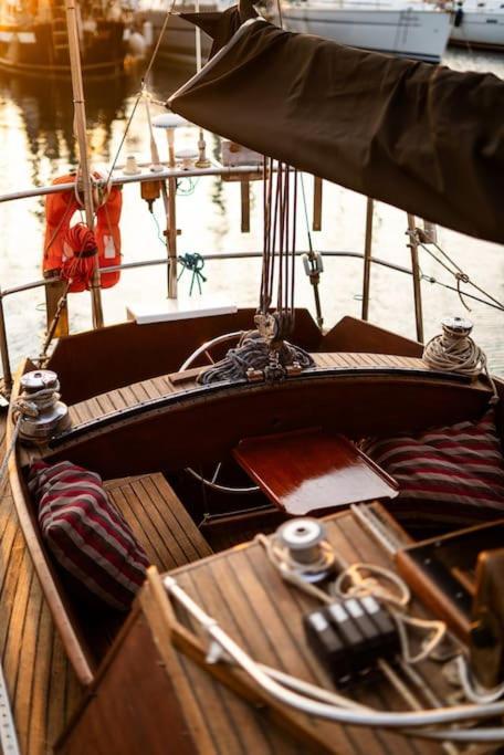 The Captains Locker - 30Ft Yacht San Miguel de Abona Extérieur photo
